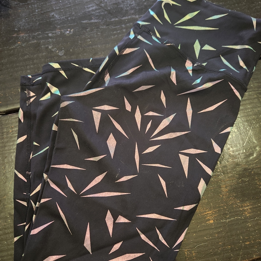 Black Geometric Pattern Leggings
